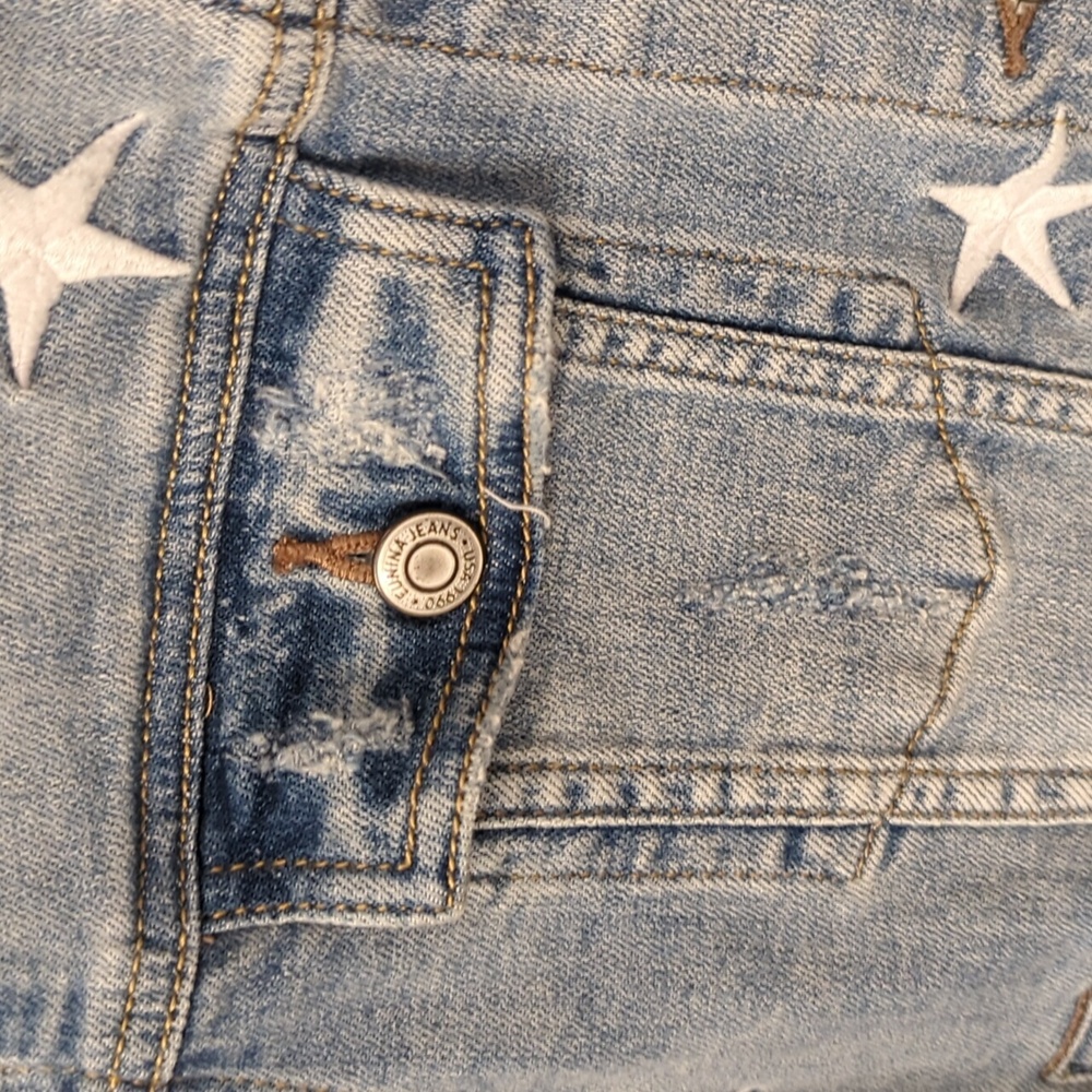 Eunina Denim Jacket with Raw Hem & Embroidered Stars ⭐ - Picture 6 of 10